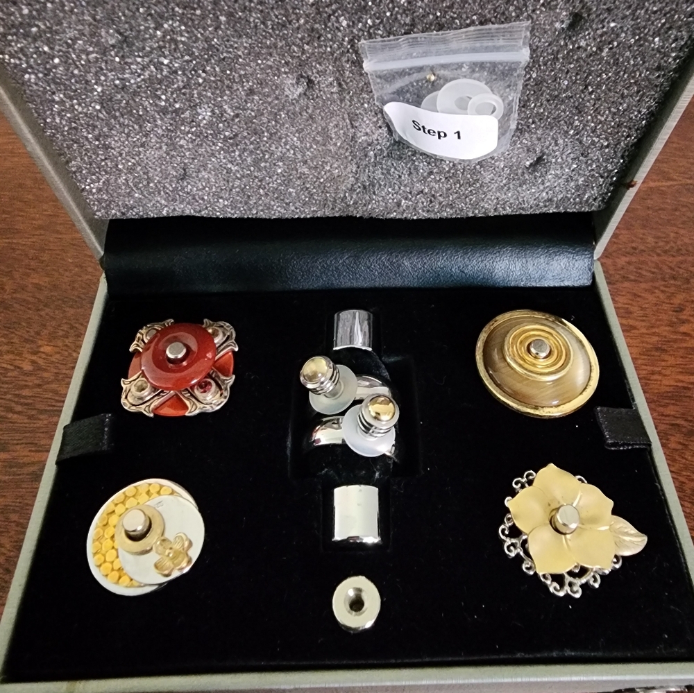 Staxx Interchangeable Ring Set New In Box With 2 … - image 2